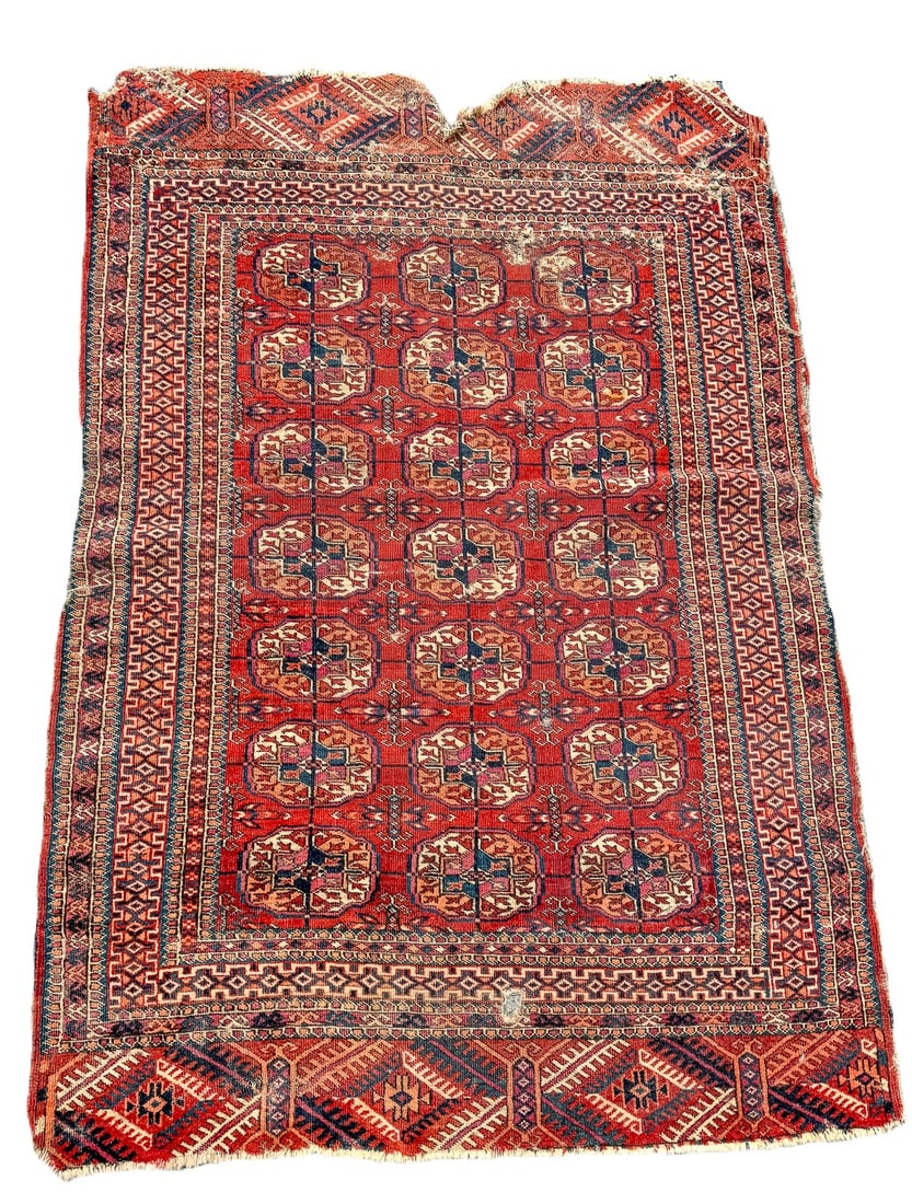 ANTIQUE PERSIAN AREA RUG, 41" X 61": ANTIQUE PERSIAN AREA RUG, 41" X 61"