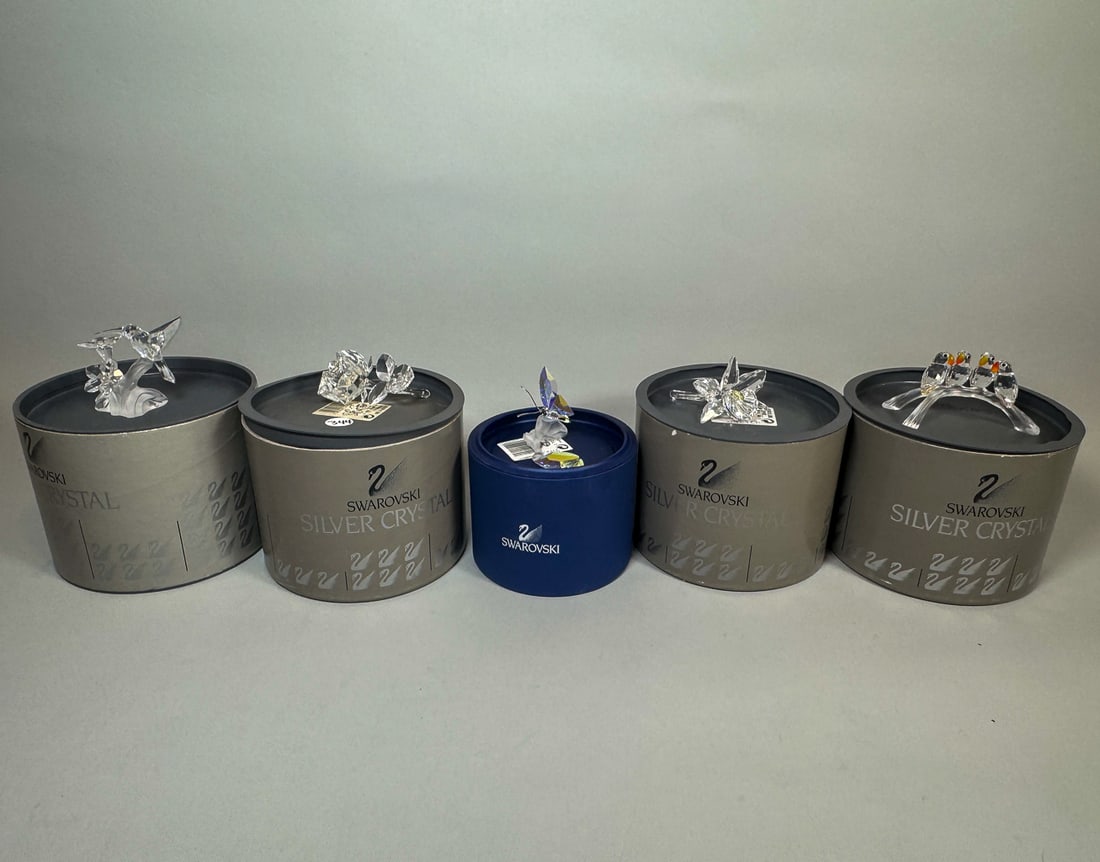 5 SWAROVSKI CRYSTAL BIRDS/BUTTERFLIES W/ BOXES, 4.5" AND SMALLER: 5 SWAROVSKI CRYSTAL BIRDS/BUTTERFLIES W/ BOXES, 4.5" AND SMALLER