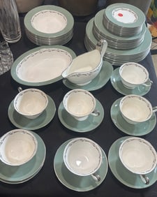 SERVICE FOR 8 WEDGEWOOD CHINA, 10.5" AND SMALLER