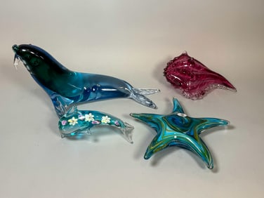 4 LARGE ART GLASS SEA CREATURES, 8" AND SMALLER