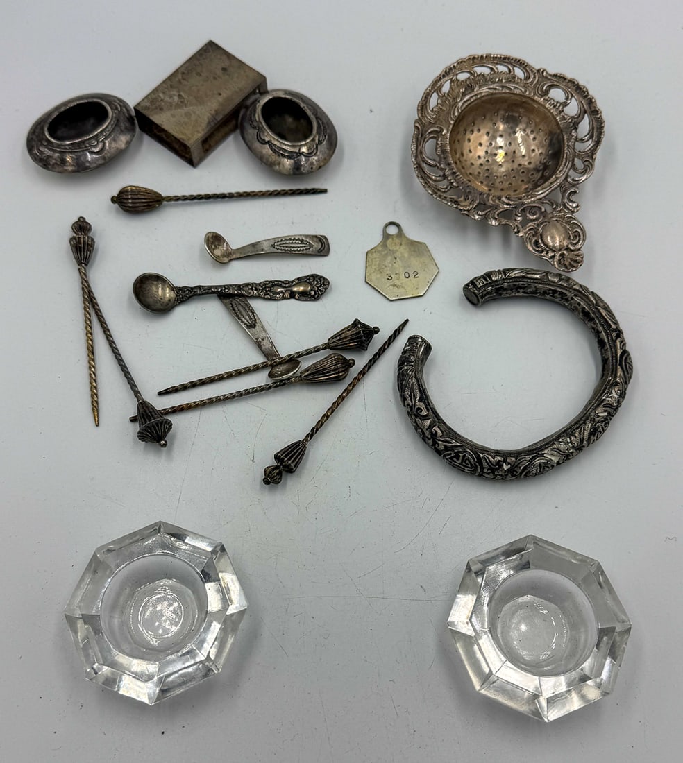 STERLING SILVER TEA STRAINER, SALTS, ETC. 4.5 OZT WEIGHABLE (1 of 4)