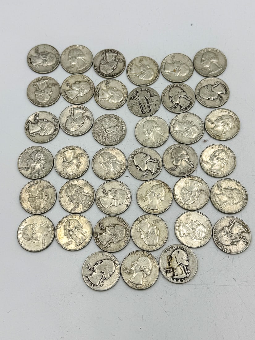 LOT OF SILVER QUARTERS, 7.8 OZT (1 of 2)