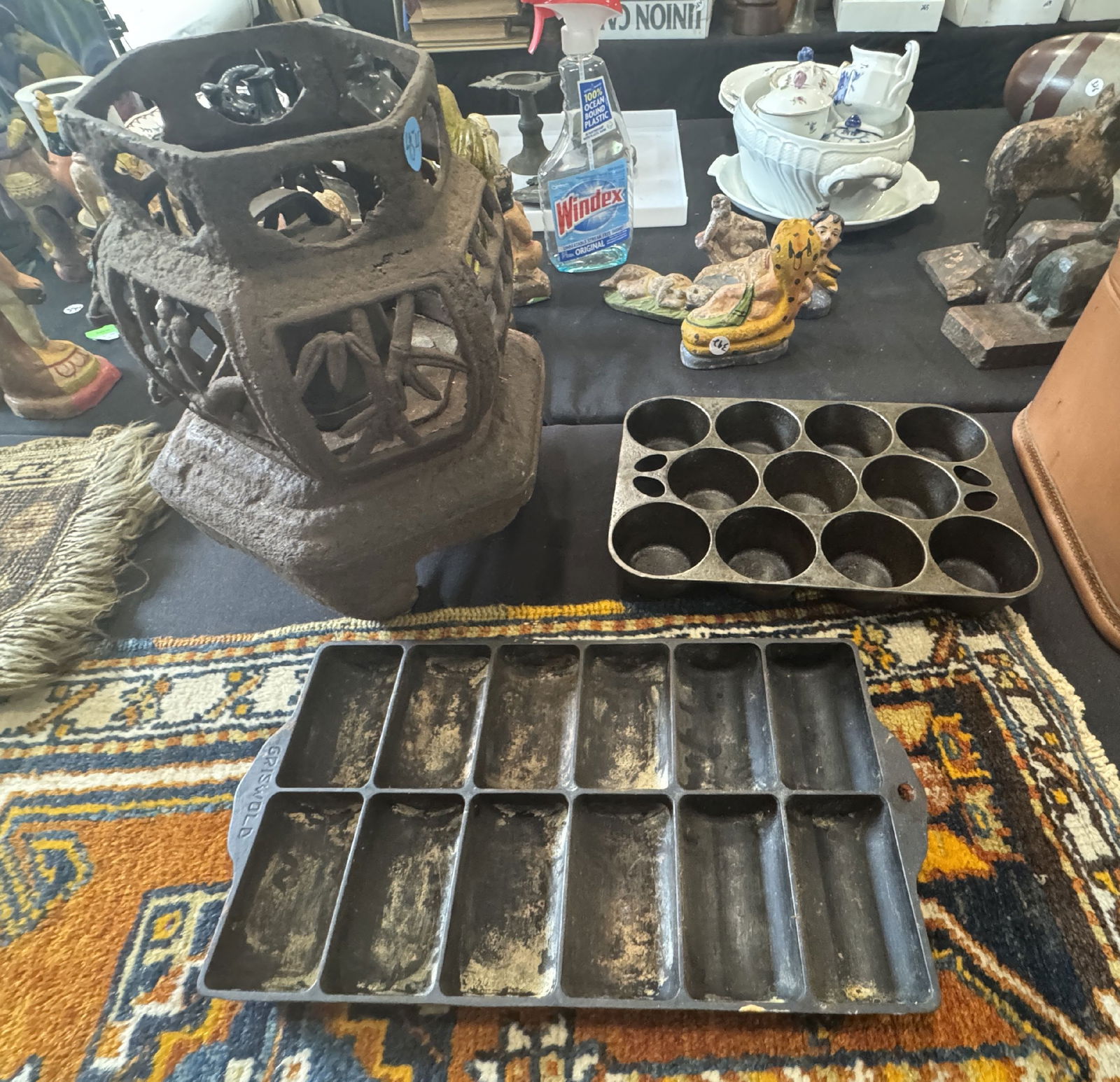 2 GRISWOLD PANS AND A CAST IRON CHINESE LANTERN (1 of 5)