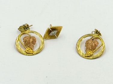ALPACA 14K GOLD EARRINGS, 5.27 GRAMS