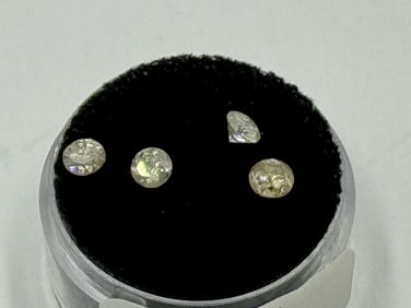 4 DIAMONDS, 1.025CT TOTAL