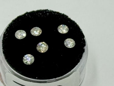 6DIAMONDS, 1.1CT TOTAL VS-SI
