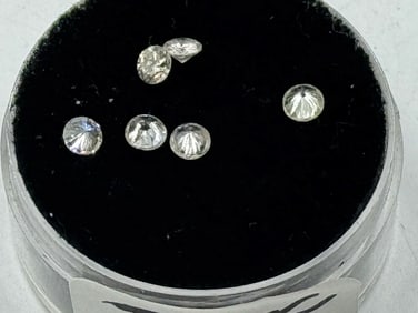 6 DIAMONDS, 1.03CT TOTAL VS-SI