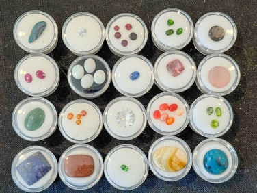20 CONTAINERS OF VARIOUS GEMSTONES