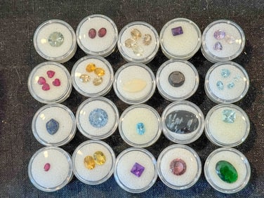 20 CONTAINERS OF VARIOUS GEMSTONES