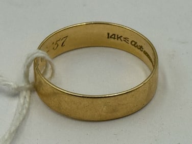 14K GOLD WEDDING BAND, 4 GRAMS