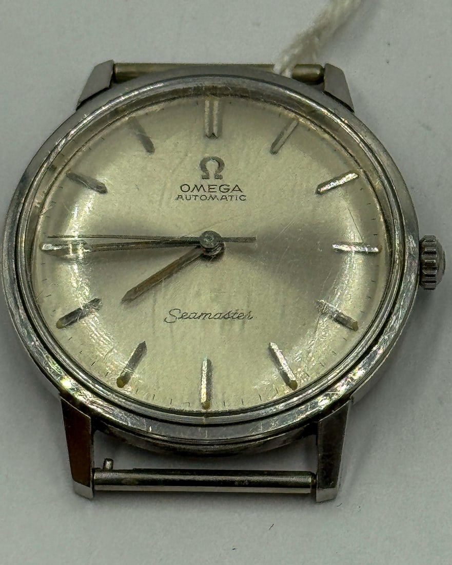 VINTAGE MENS OMEGA SEAMASTER WATCH (1 of 2)