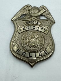 GENUINE ANTIQUE ENDICOT POLICE BADGE