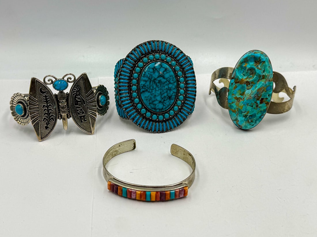 4 SILVER NATIVE AMERICAN STYLE CUFF BRACELETS: 4 SILVER NATIVE AMERICAN STYLE CUFF BRACELETS