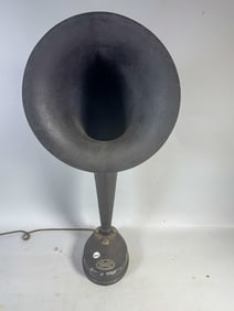 A DICTO GRAND RADIO LOUDSPEAKER, 12" DIAMETER X 26" TALL