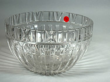 LARGE TIFFANY GLASS CENTERBOWL, 10" X 6"