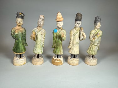 A SET OF 5 CHINESE PAINTED TOMB FIGURES
