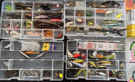 4 BOXES OF VINTAGE AND CONTEMPORARY FISHING LURES