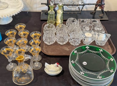 TRAY LOT OF GLASSWARE, INCLUDING DESIGNER VOTIVES AND GOLD ENCRUSTED CORDIAL SET