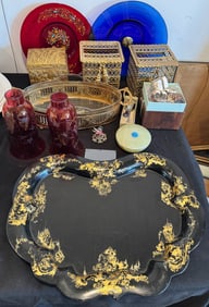 DECORATIVE LOT INCLUDING GILDED CHINESE BOX, MOSIER PLATE, ETC.