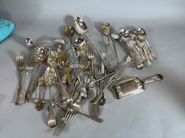 LOT OF SHEFFIELD SILVERPLATE FLATWARE