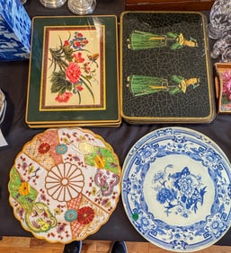 LOT OF DECORATIVE PLACEMATS