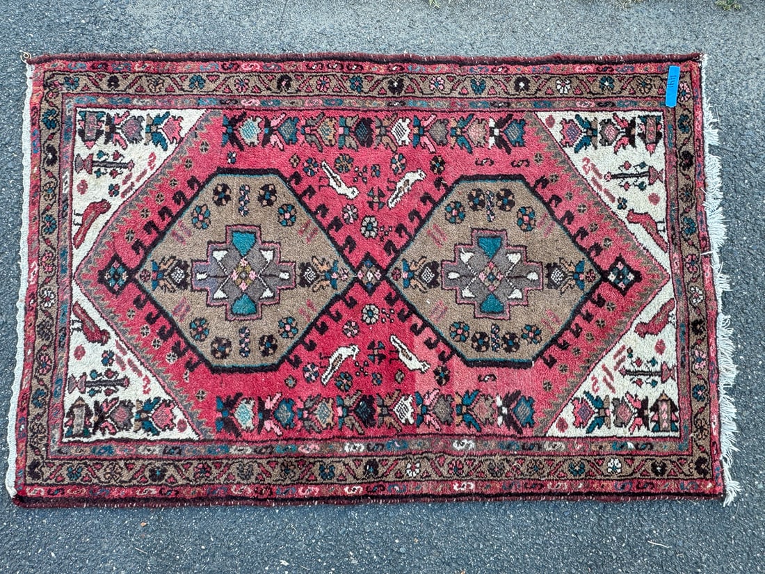 VINTAGE PERSIAN AREA RUG: VINTAGE PERSIAN AREA RUG, 40" X 62"