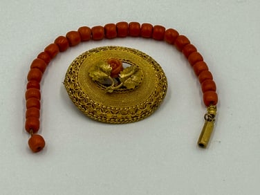 A 14K GOLD AND CORAL PIN W/ CORAL BRACELET, 6.3 GRAMS