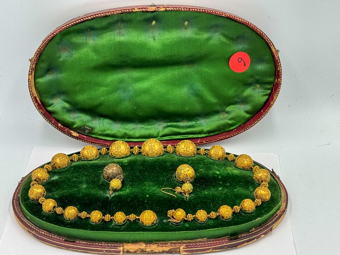 18K GOLD EARRING AND NECKLACE SET, 46 GRAMS (1 of 10)