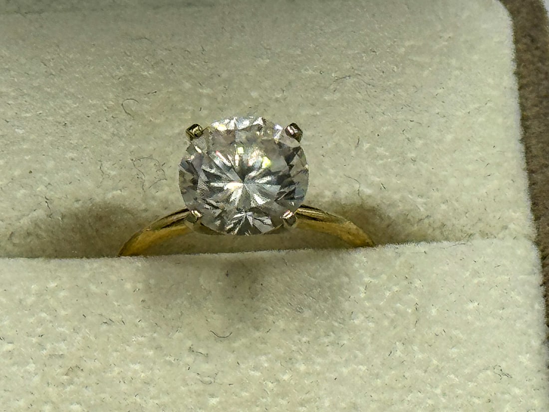 14K GOLD AND CZ RING, 2.42 GRAMS (1 of 2)