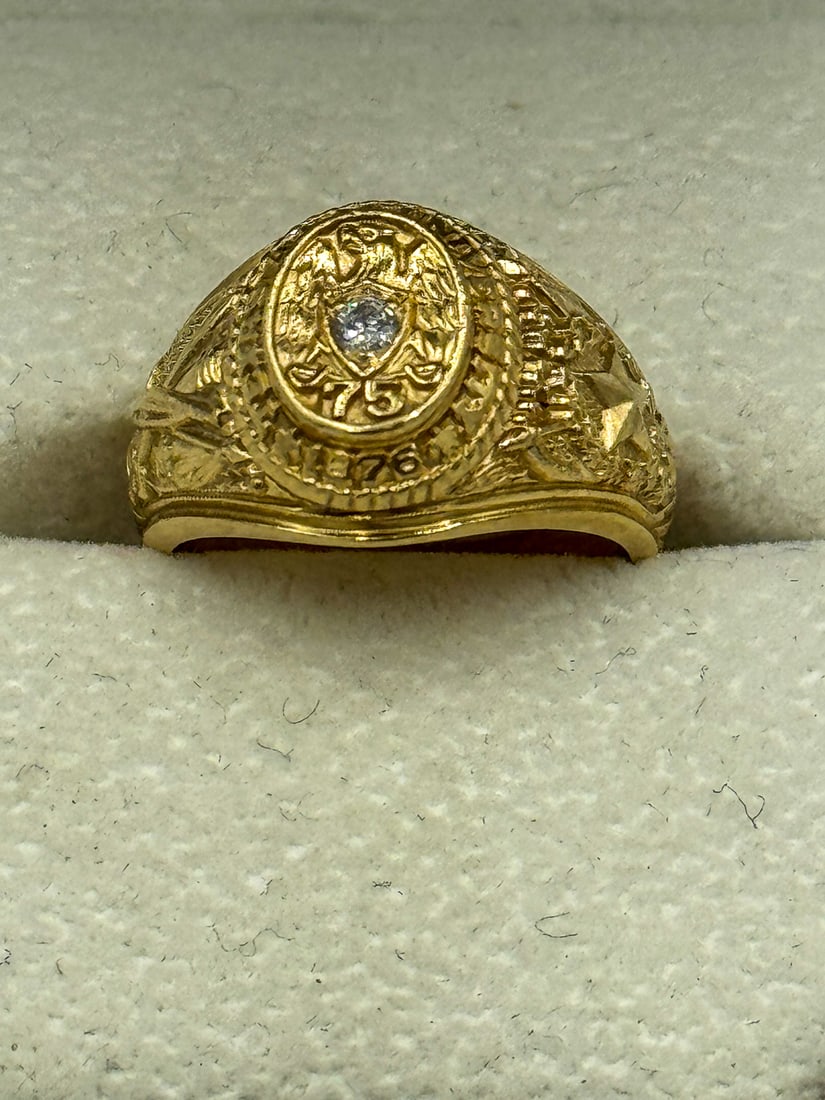 14K GOLD RING W/ SMALL DIAMOND, 12 GRAMS (1 of 4)