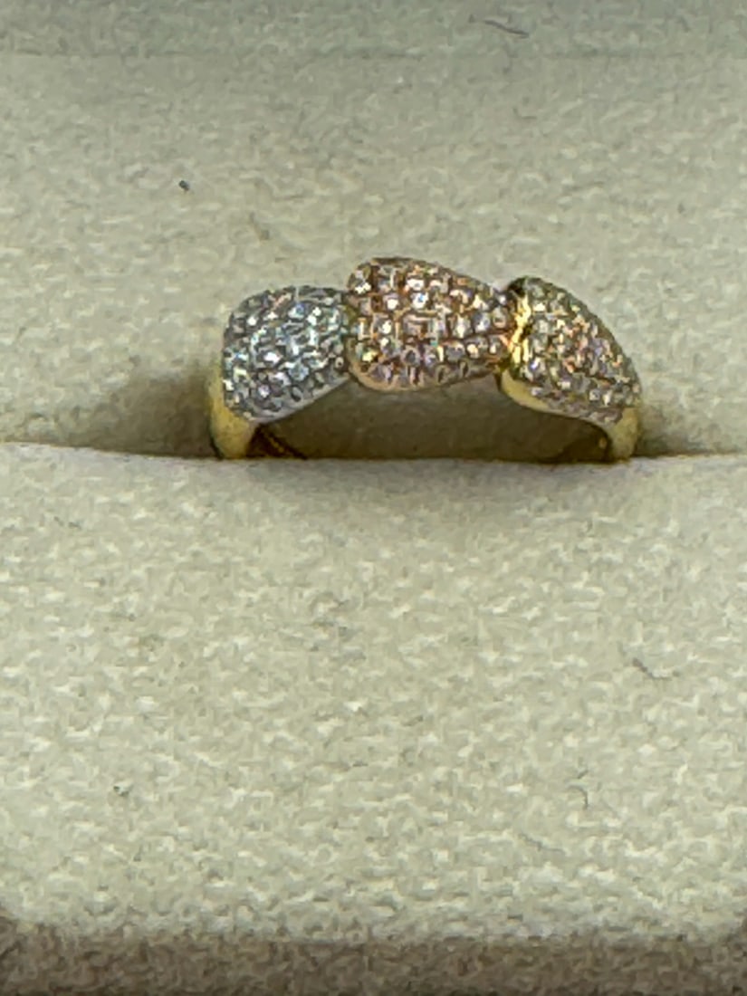 14K GOLD AND DIAMOND RING MARKED MBV, 3.75 GRAMS: 14K GOLD AND DIAMOND RING MARKED MBV, 3.75 GRAMS