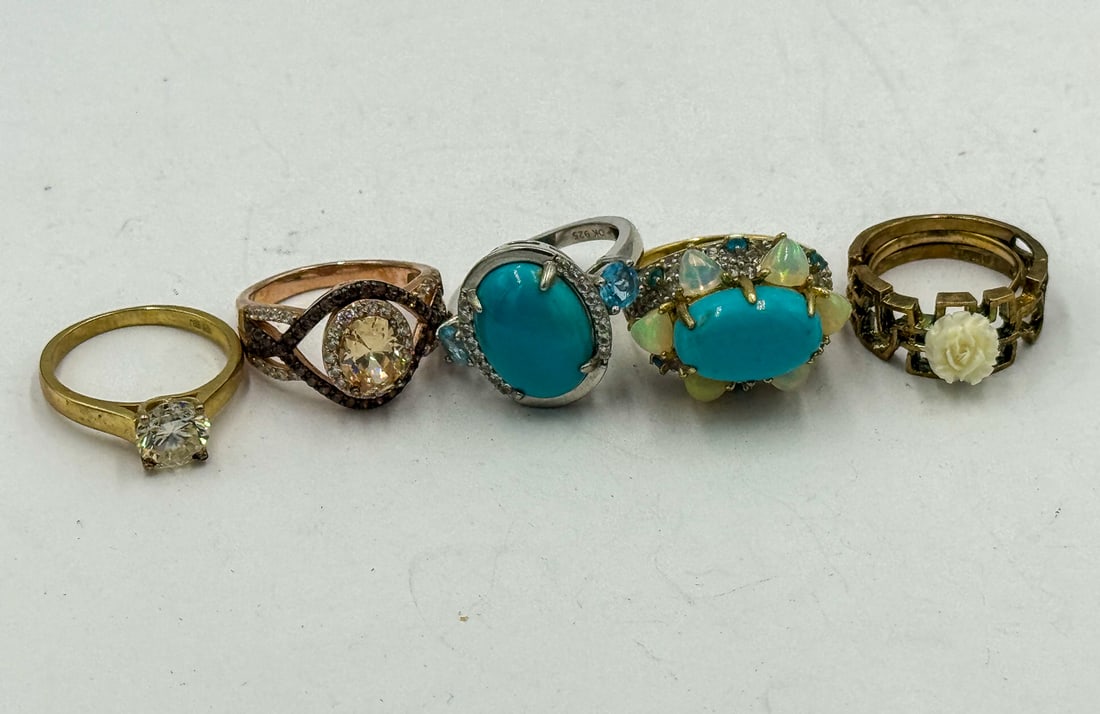 4 VERMEIL AND GEMSTONE RINGS: 4 VERMEIL AND GEMSTONE RINGS