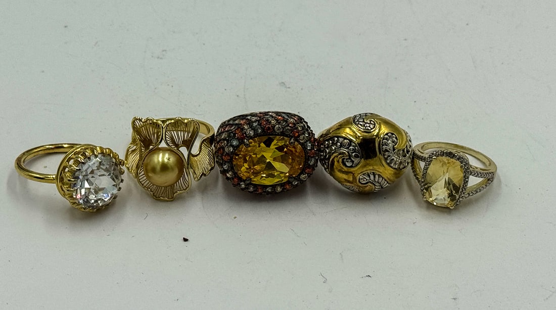 5 VERMEIL AND GEMSTONE RINGS: 5 VERMEIL AND GEMSTONE RINGS