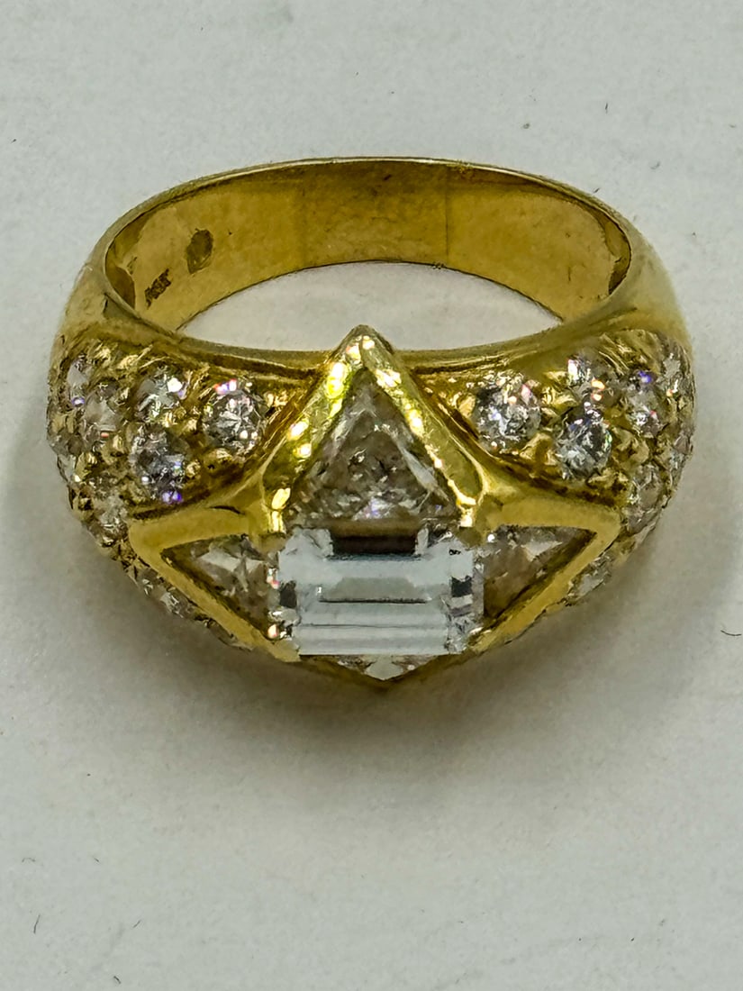 14K GOLD AND CZ RING (1 of 2)