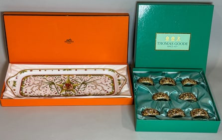 HERMES DISH IN BOX AND A THOMAS GOOD BOX SET OF NAPKIN RINGS