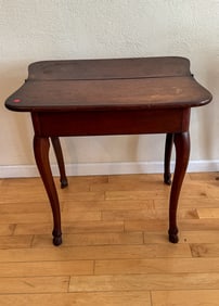 EARLY 19TH CENTURY QUEEN ANNE SIDE TABLE W/ STORAGE AND FRENCH FEET, 22" X 30" X 30"