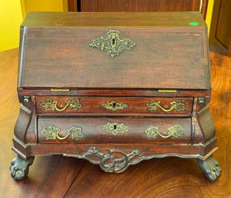 ORMALU MOUNTED SALESMAN SAMPLE BOMBAY DESK, 16" X 10" X 13"