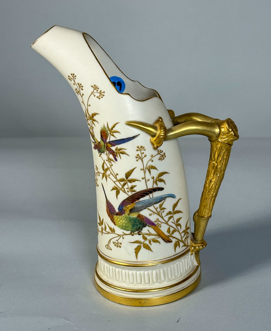 A BEAUTIFUL ROYAL WORCESTER VASE WITH BIRD, 7.5" X 4.5" X 10.5" (1 of 3)