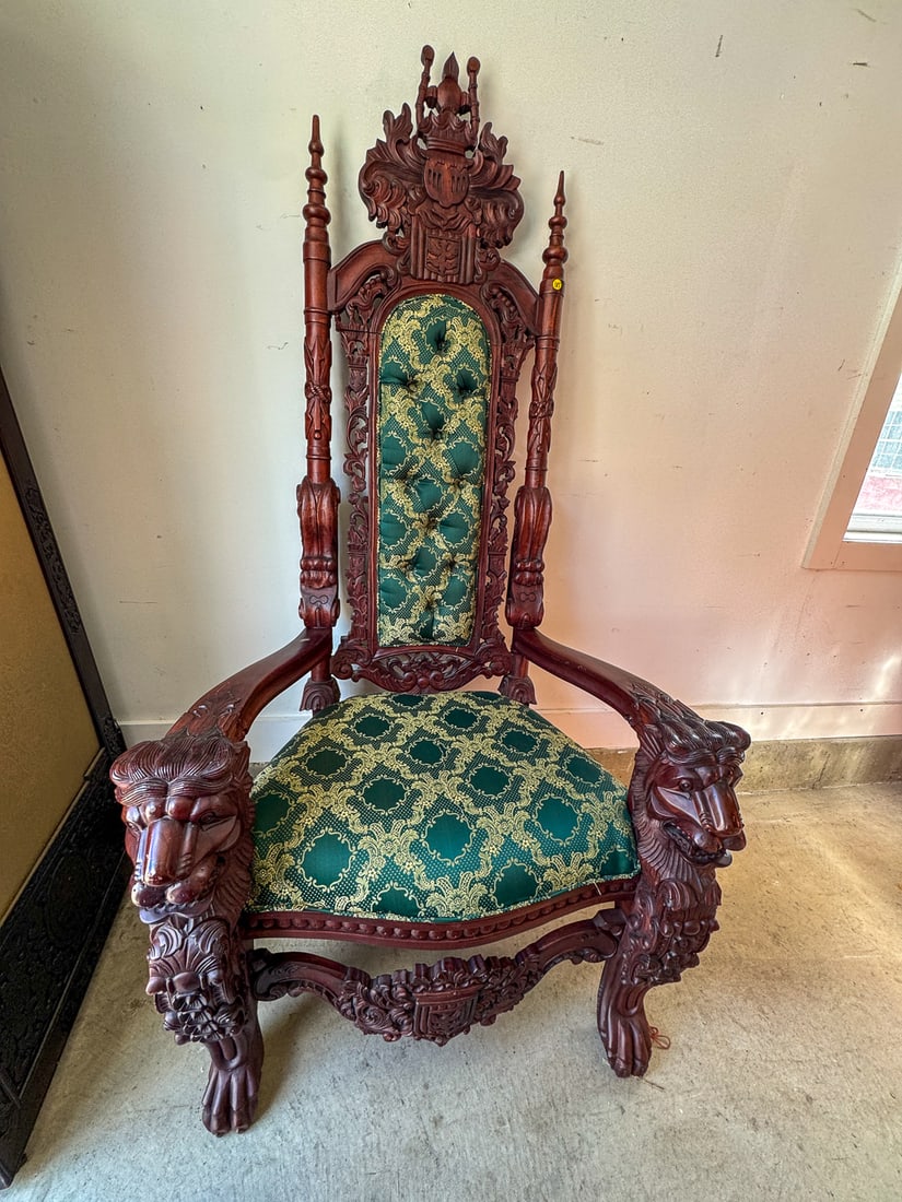 A ROSEWOOD THRONE CHAIR W/ LION HEADS, 73" X 28" X 30": A ROSEWOOD THRONE CHAIR W/ LION HEADS, 73" X 28" X 30"