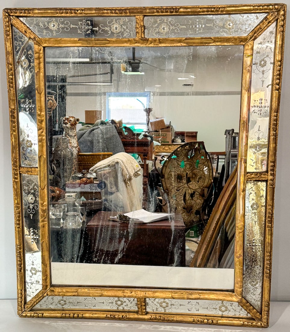 19TH CENTURY ITALIAN MIRROR, 25" X 31": 19TH CENTURY ITALIAN MIRROR, 25" X 31"