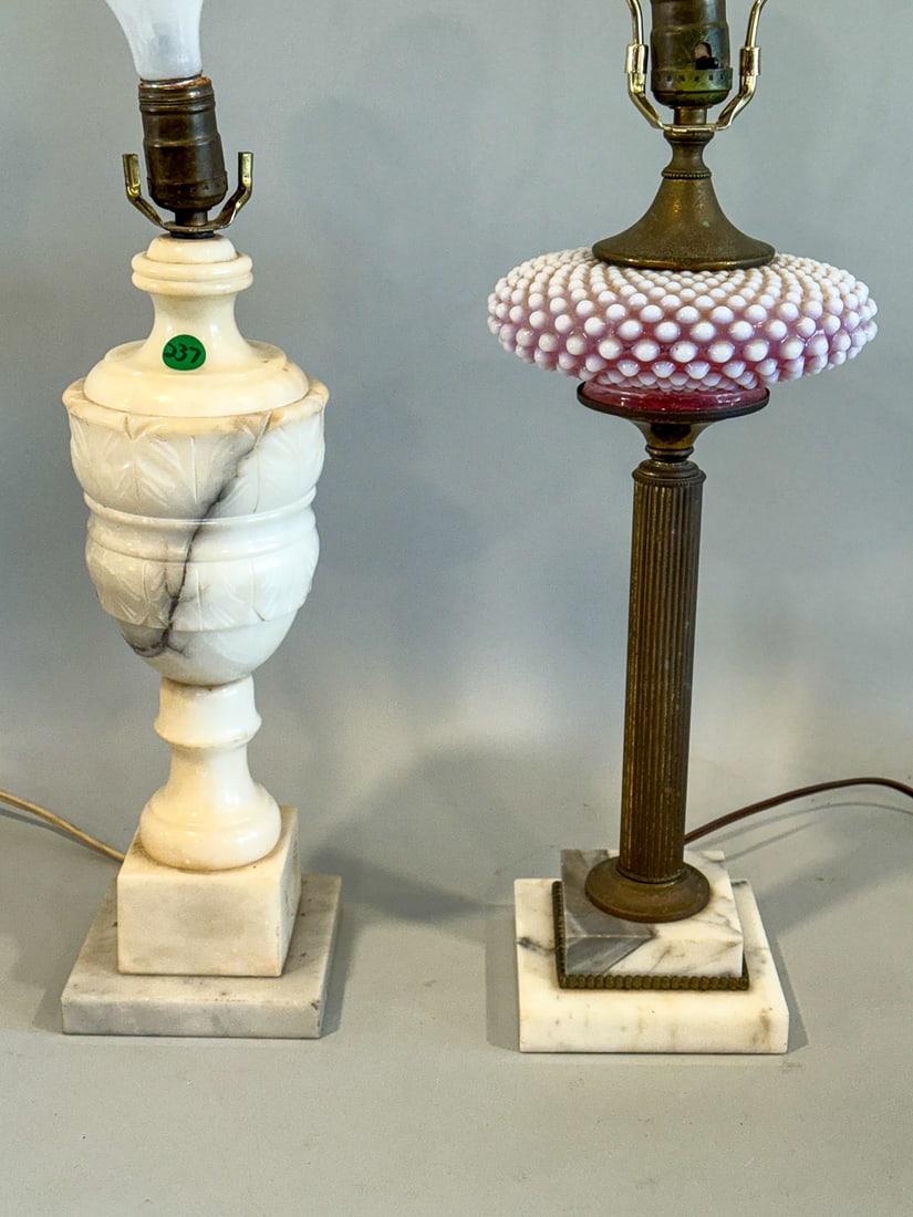 A MARBLE LAMP AND A PINK HOBNAIL LAMP ON MARBLE, 23" AND SMALLER: A MARBLE LAMP AND A PINK HOBNAIL LAMP ON MARBLE, 23" AND SMALLER