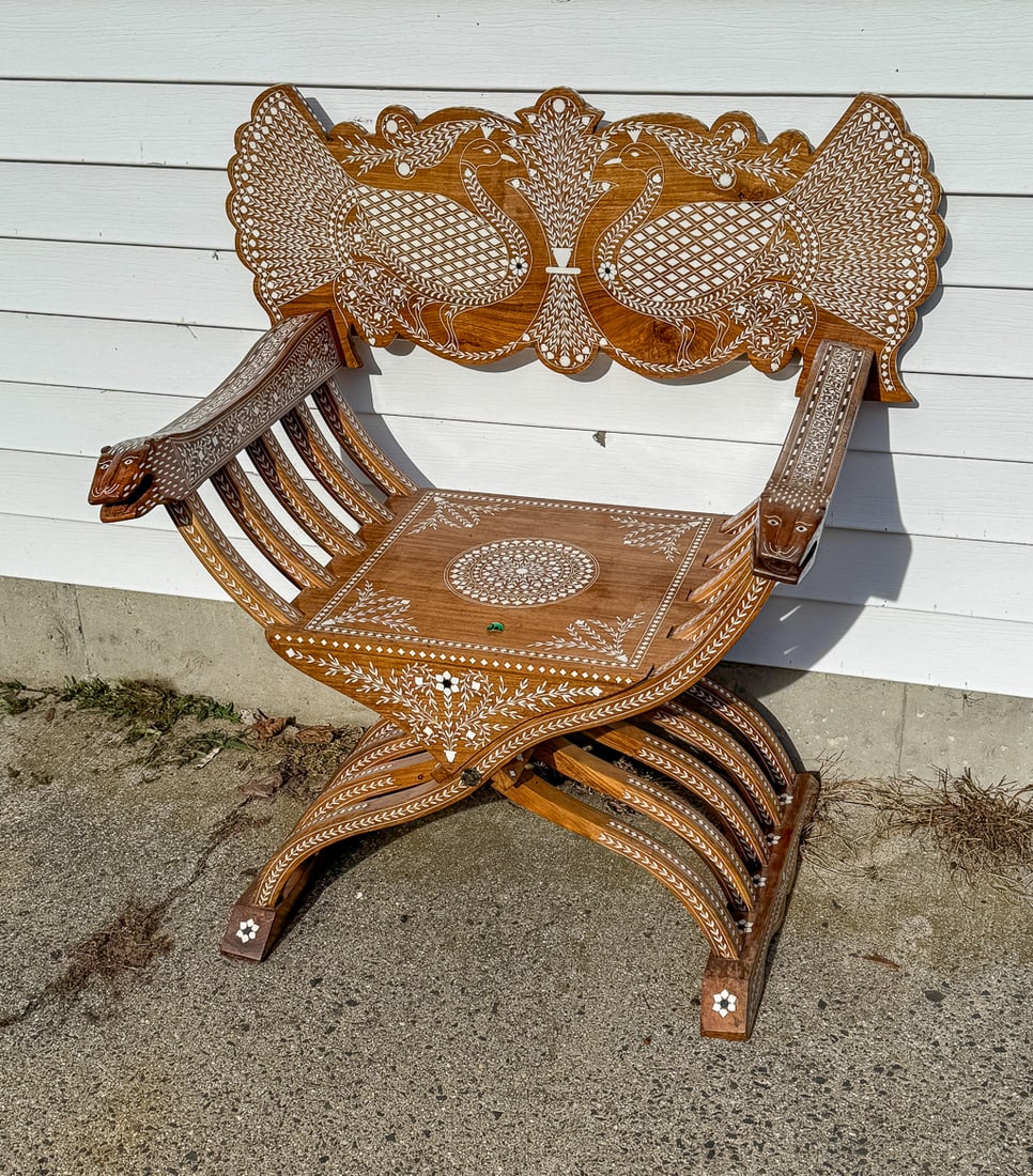 AN INLAID PERSIAN STYLE CHAIR, 34" X 24" X 32": AN INLAID PERSIAN STYLE CHAIR, 34" X 24" X 32"