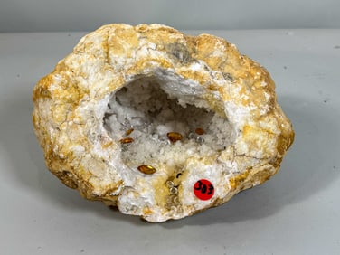 LARGE QUARTZ GEODE, 9" X 9" X 5"
