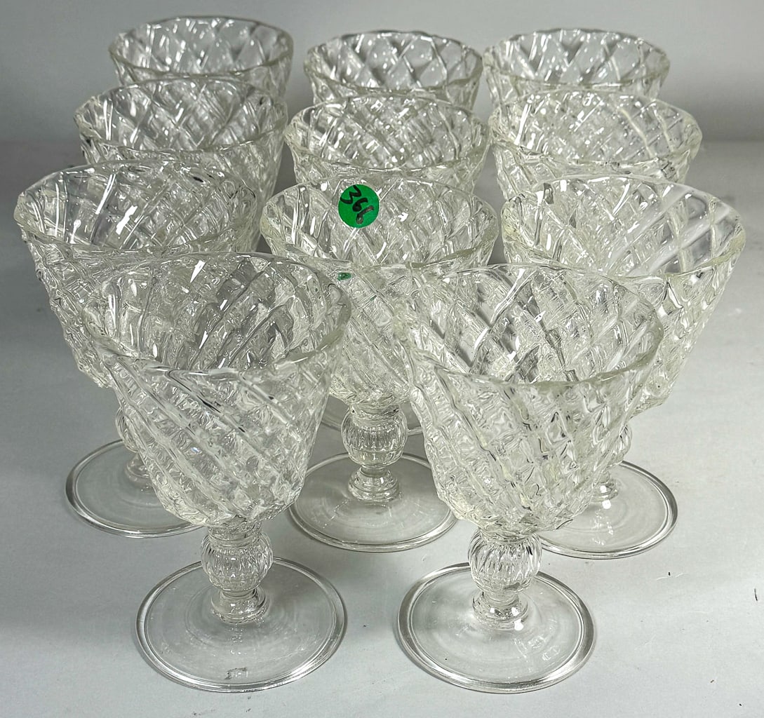MURANO WINE GLASSES, 4" X 7": MURANO WINE GLASSES, 4" X 7"
