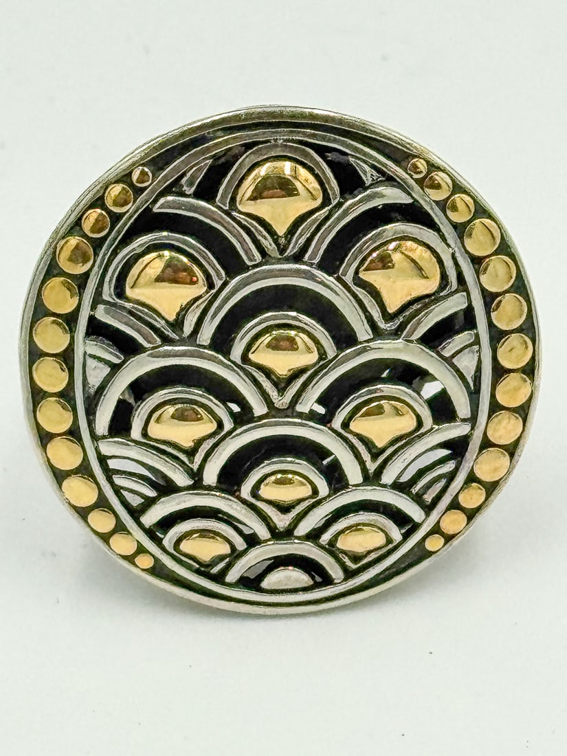 A JOHN HARDY 18K AND STERLING SILVER NAGA RING, 17.43 GRAMS: A JOHN HARDY 18K AND STERLING SILVER NAGA RING, 17.43 GRAMS