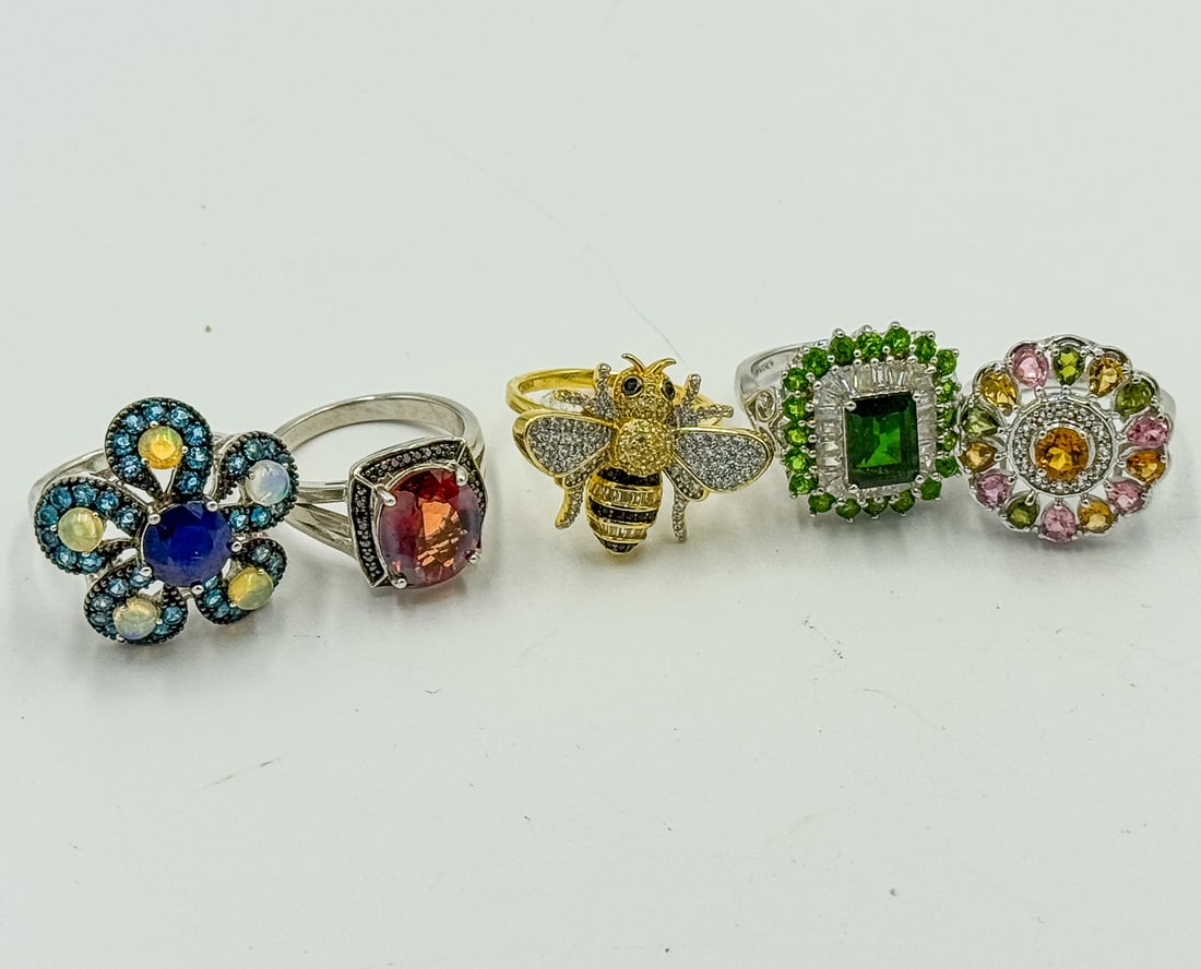 5 STERLING SILVER AND GEMSTONE RINGS (1 of 6)