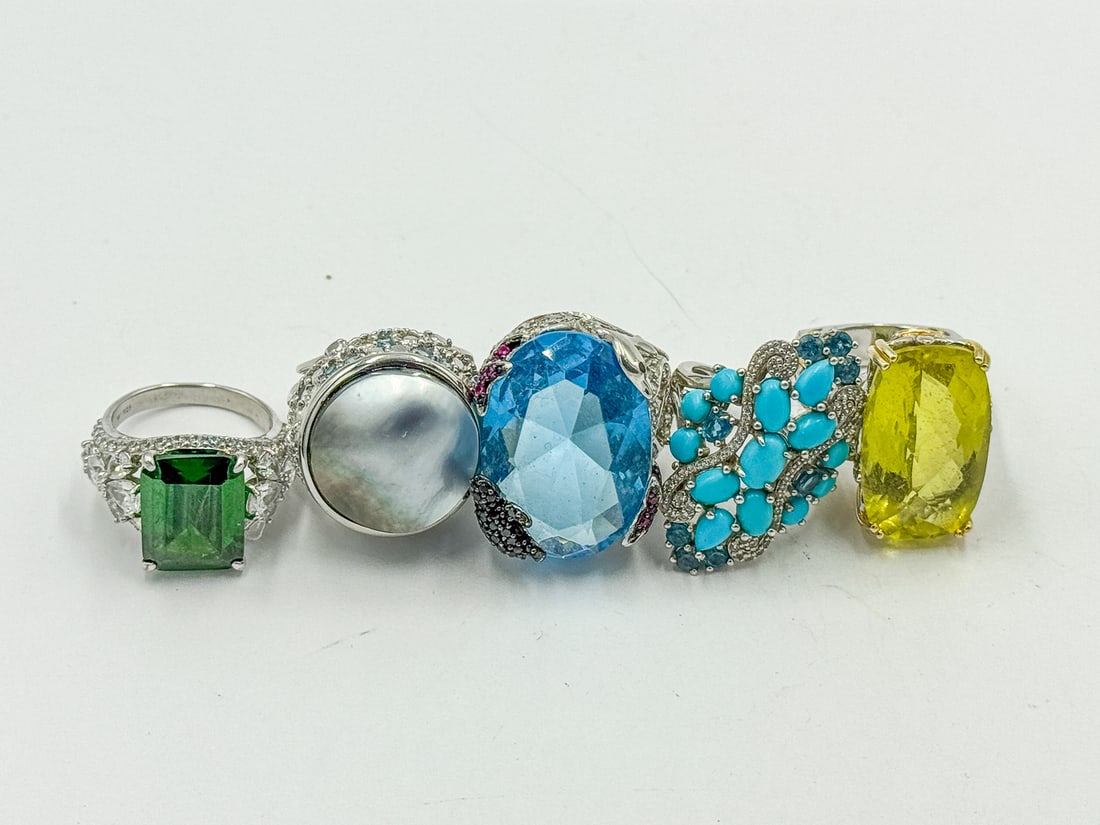 5 STERLING SILVER AND GEMSTONE RINGS (1 of 5)