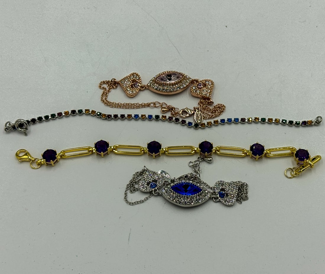 STERLING SILVER BRACELETS: STERLING SILVER BRACELETS