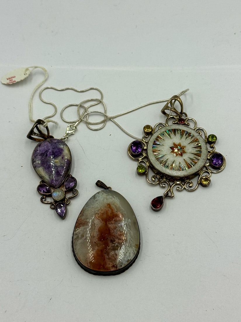 3 STERLING SILVER PENDANT NECKLACES (1 of 5)