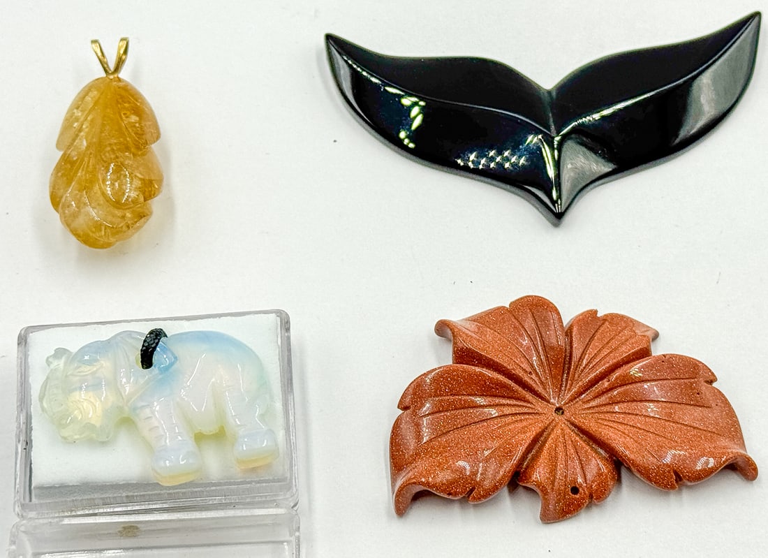 CARVED HARDSTONE ELEPHANT, ETC.: CARVED HARDSTONE ELEPHANT, ETC.